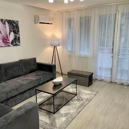 Anet Apartment